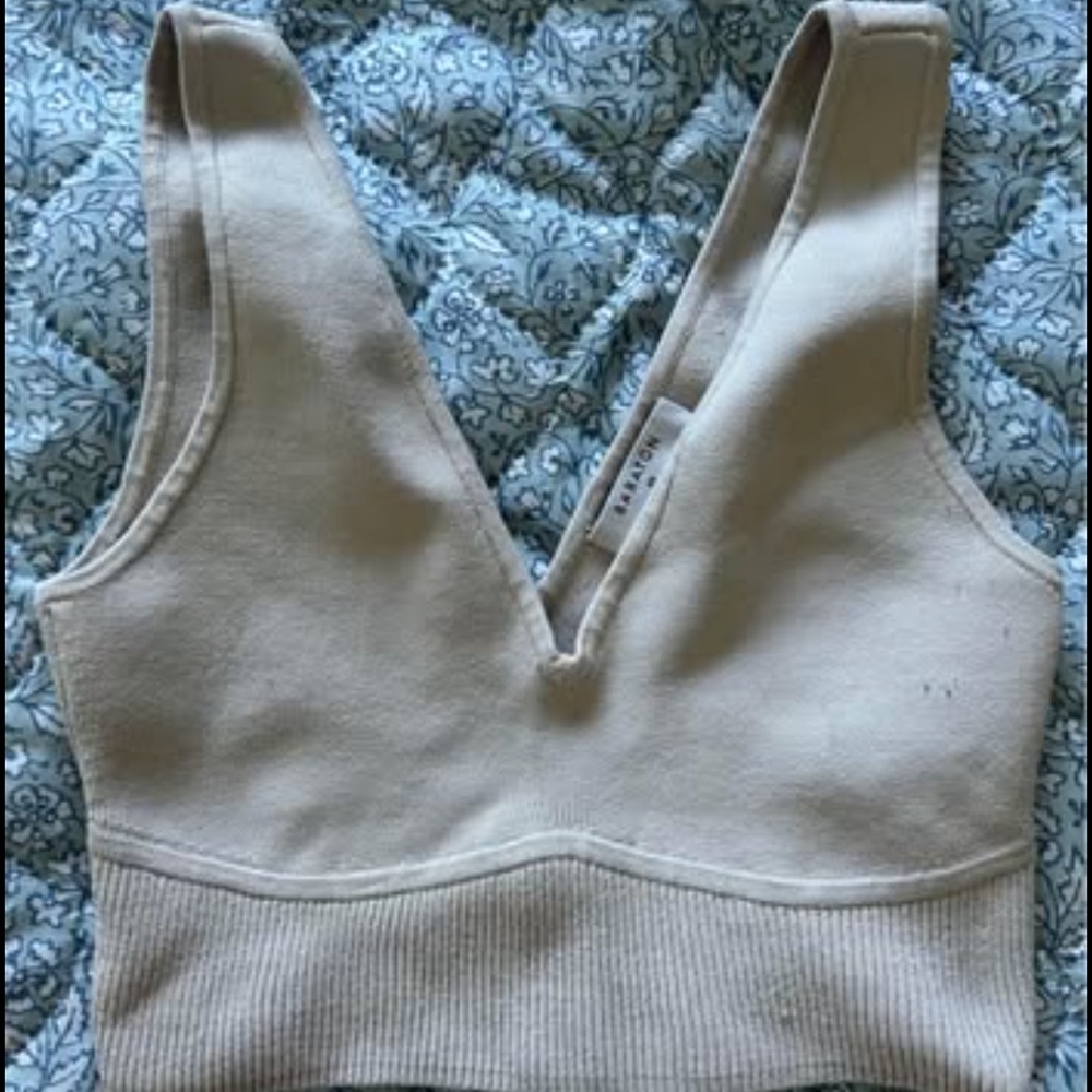 Aritzia Cream Seamless Bra with Plunging V-neckline